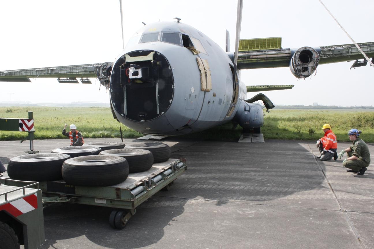 Aircraft recovery Aircraft recovery