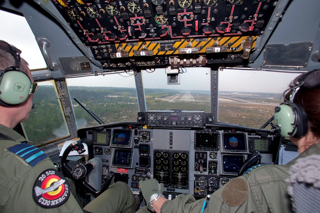 Cockpit BEL C-130
